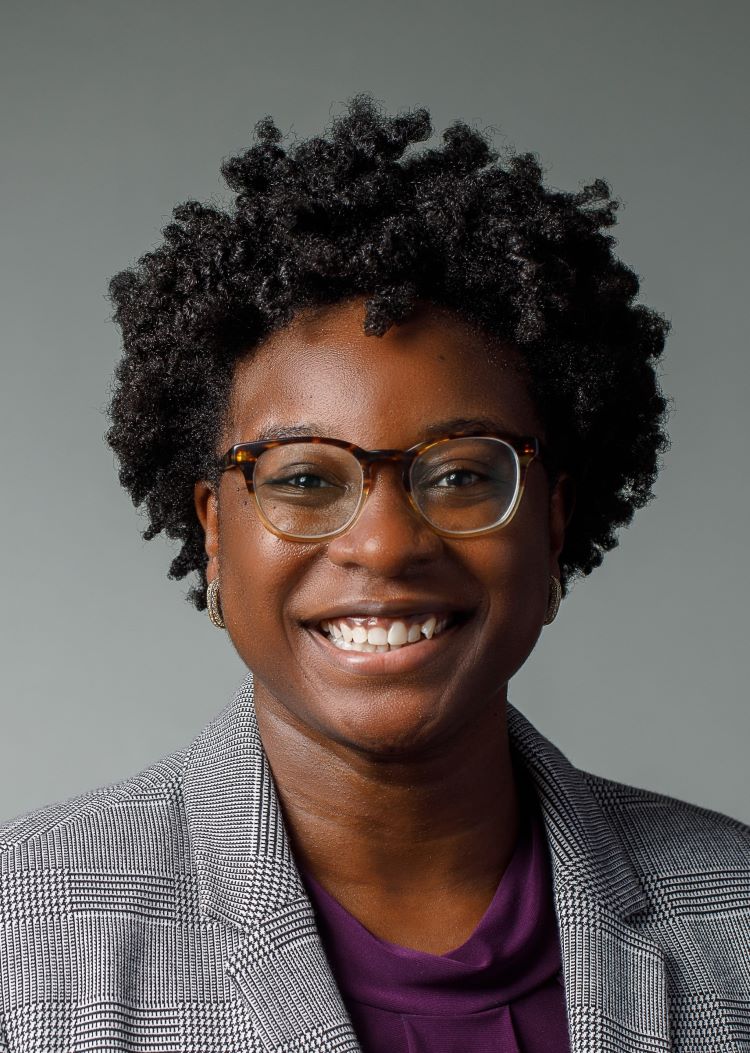 c_ijeli's tweet photo. Hi #MedTwitter, I'm Chinye! I am an MS4 at Yale applying into #familymedicine. I am really into health policy and health equity. I love music and community organizing. #Match2024 https://t.co/6GxUbyrnfZ