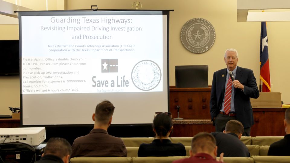 TarrantCountyDA's tweet photo. Enforcing DWI laws is one way we keep our community safe. Continuing education keeps our prosecutors and law enforcement officers up to date on state laws. DA Phil Sorrells recently welcomed them to a training seminar to enhance their ability to us from impaired drivers. https://t.co/4f5NL5deU1