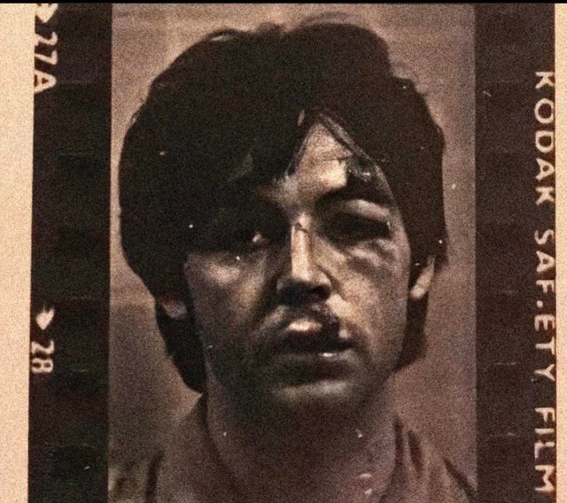 doroteta's tweet image. there's something about those pics... he looks hot idc what nobody says