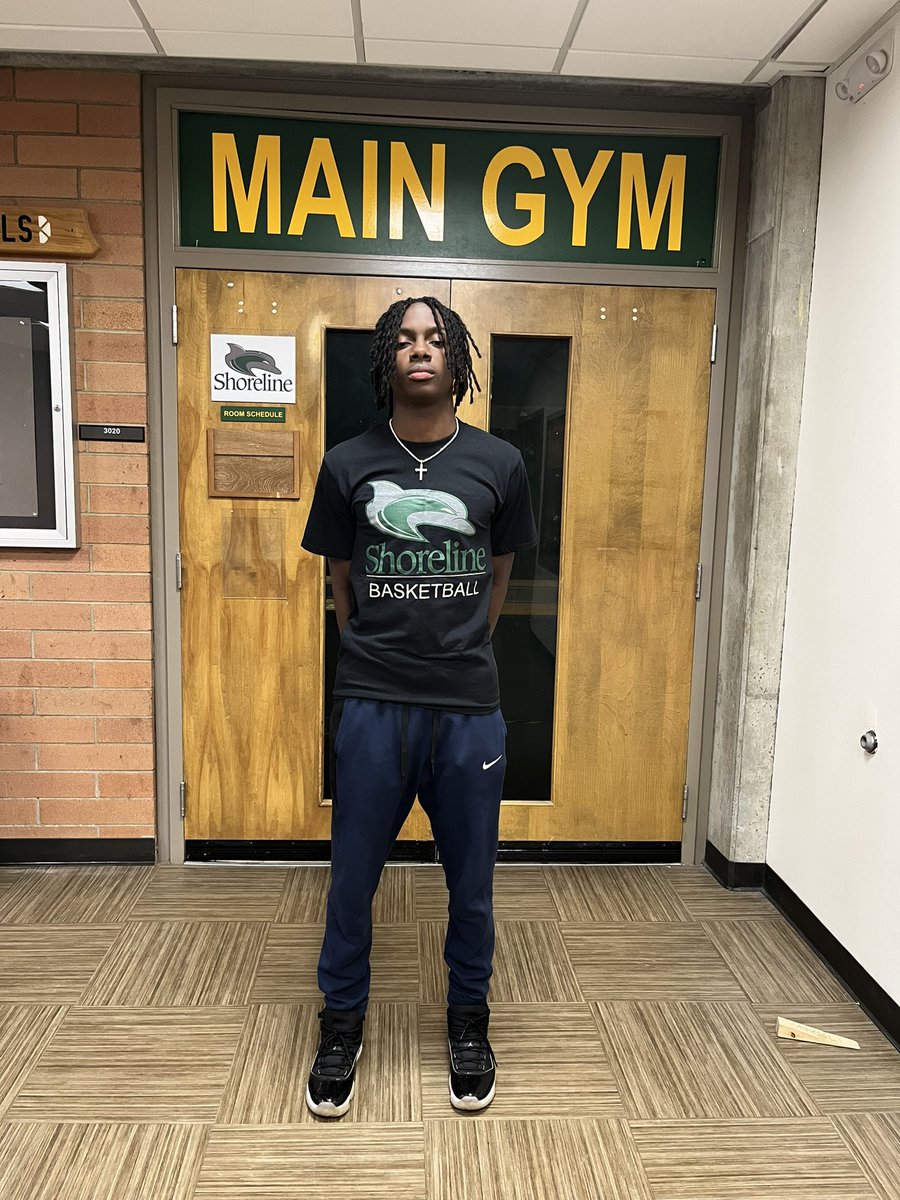 Nas8191's tweet photo. Blessed to say I’ve received an opportunity to play college basketball at Shoreline Community College. I would like to thank them for an official visit and would like to thank my family and Coach Marquette for helping me get this opportunity. https://t.co/jJ0KxrK6n1