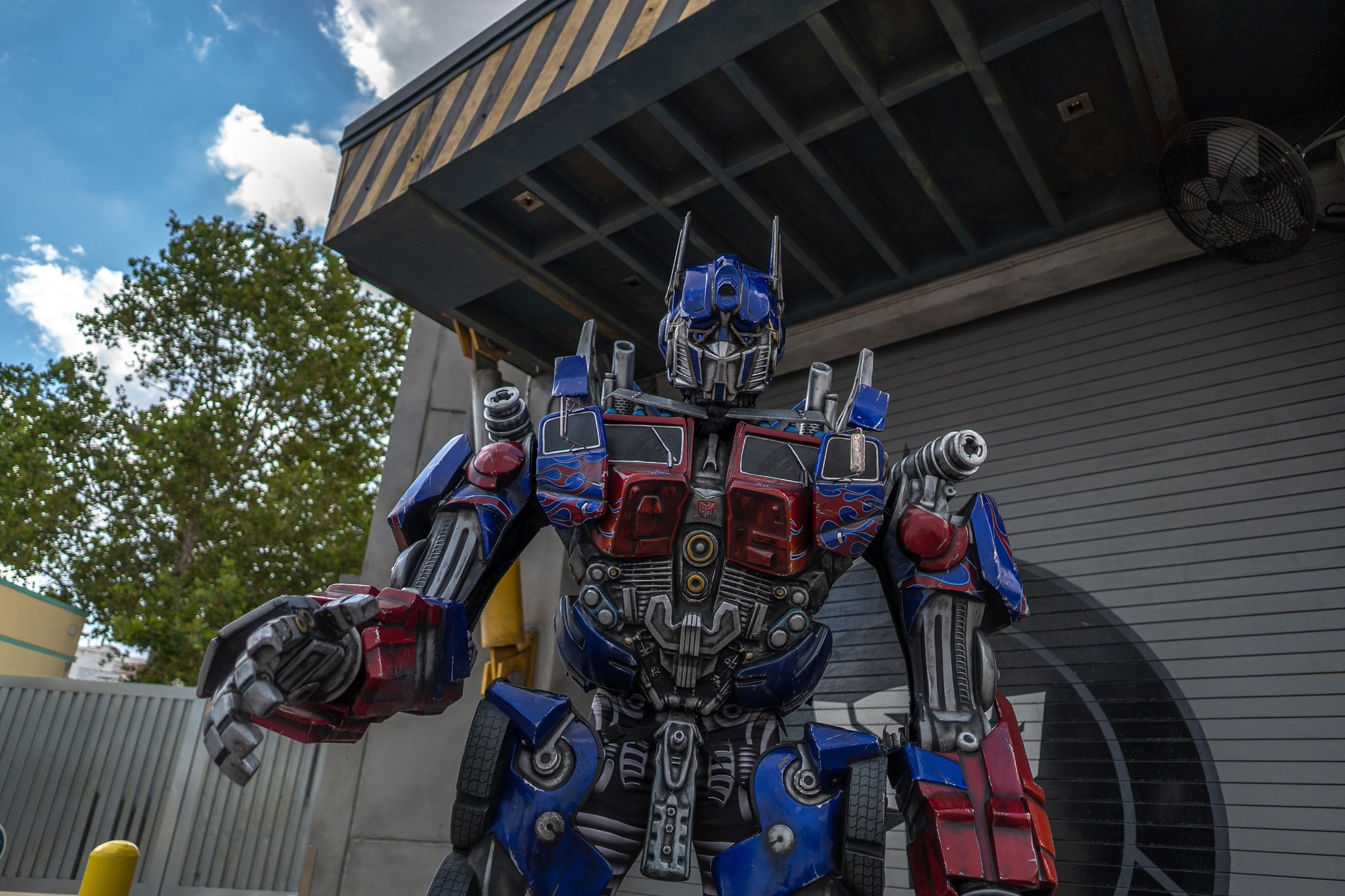 Universal Orlando Resort on Twitter: "Heard it's (Optimus) Prime Day. 👀 ...