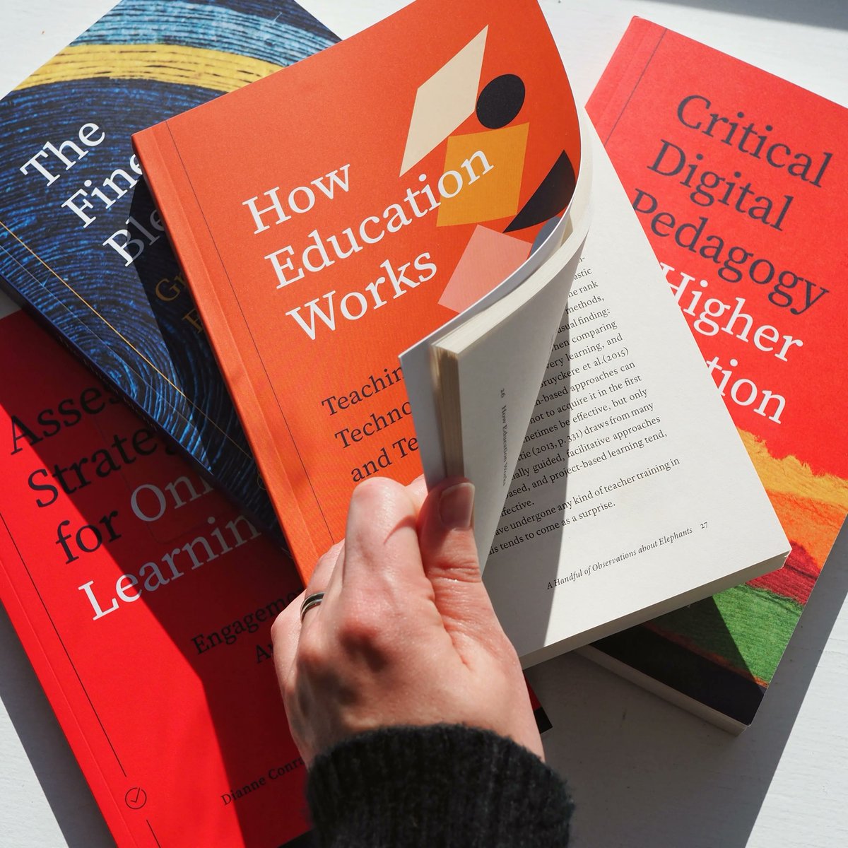 au_press's tweet photo. "This is a book about understanding the technology of learning as it is lived, as a participant, not just as a user, from a deeply and inextricably human perspective." —@jondron in How Education Works https://t.co/fxkYcWZANU https://t.co/1ziqVfpXe3
