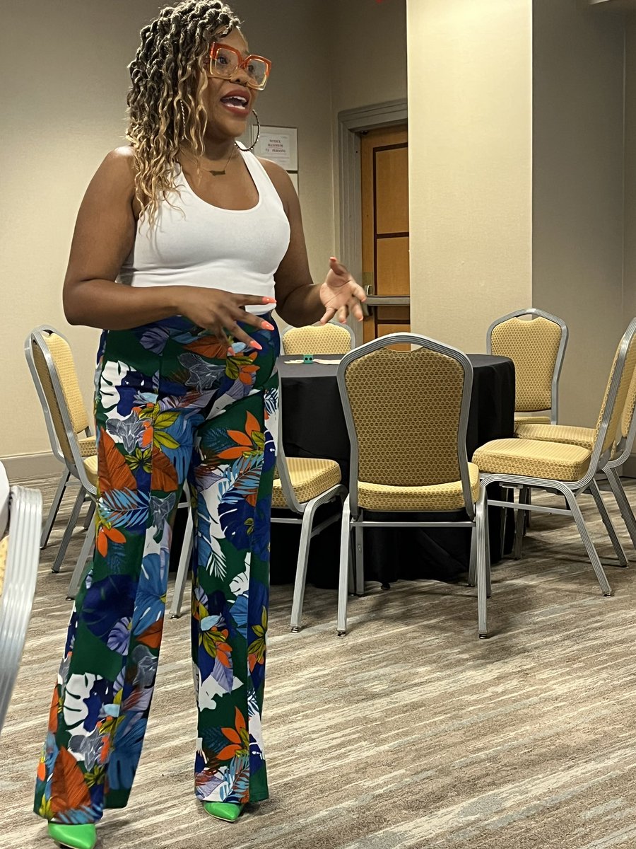 mathreflective's tweet image. “Our capabilities far outweigh our aesthetic riches.” Celebrandome is about creating a space for students to be more confident about what their bodies can do vs. what they look like.”  @Dove  #OURHIVE