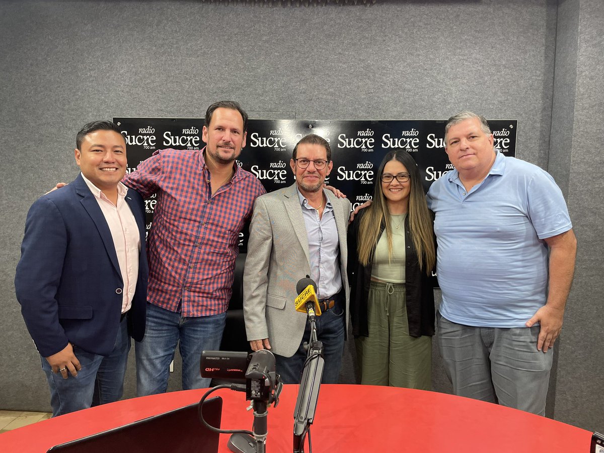 sucredeportesec's tweet photo. 🎙️ @rafaelverduga en #PlayFM: “#BarcelonaSc no me debe nada. La deuda es con el @BancoPichincha. Yo solo soy el garante de operaciones” https://t.co/rfiXfYeWvQ