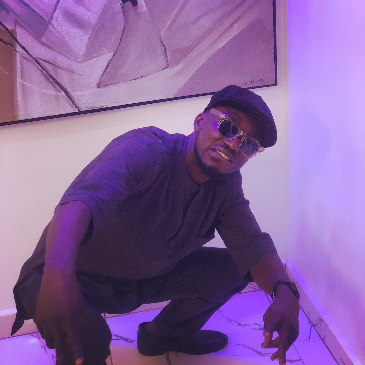 shifugod1's tweet photo. I walk like him talk like him because the scripture says in 1 John 4:17 “as he is so we are”
#saintsinMusic
#terminalgeneration
#wokegeneration https://t.co/FNXBSoUfz8