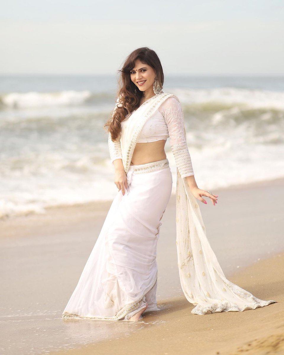 OnlyHeroines's tweet photo. #sherinshringar #sherin 😘💖 https://t.co/0yXi9PhydI