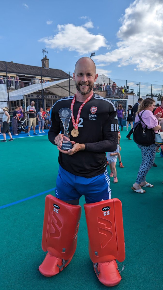 PlymouthLionsHC's tweet photo. What a week it's been for @benblundy representing England O35s in the European Championships in Nottingham culminating in beating Spain in the final!

Congratulations Ben European gold medalist 🏅🏴󠁧󠁢󠁥󠁮󠁧󠁿

@swsportsnews @PLsportsnews https://t.co/Aah08v6adm