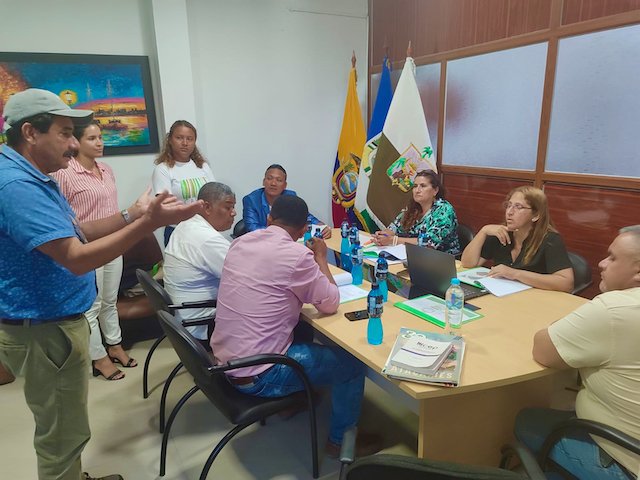 Fundación Raíz Ecuador - Caemba tweet media