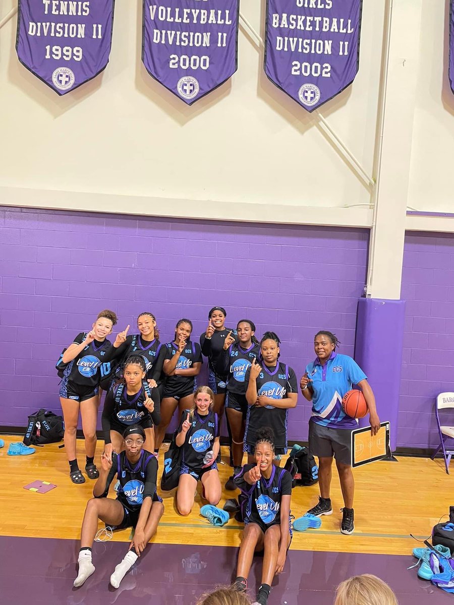 LevelUpElite23's tweet photo. 2 Championships for these young ladies at the Shes ballin extravaganza  !!! Level up elite 17u went 6-0 over the weekend and took over San Antonio ! 💙💜 https://t.co/kWxmgdEo6R