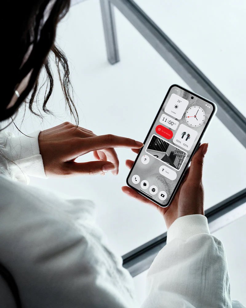 itzmohali's tweet image. Uniquely designed Nothing OS 2.0
New Glyph Interface
50 MP dual rear camera + 32 MP front camera
6.7” flexible OLED display (LTPO)
12 GB RAM + Snapdragon® 8+ Gen 1
(COPIED FROM @nothing WEBSITE)