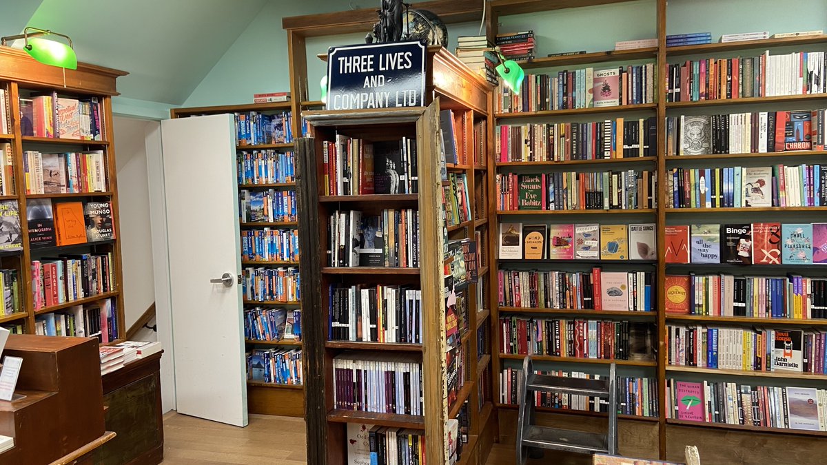 Special feature on this episode, host @MegWolitzer visits a favorite indie bookstore, @ThreeLivesCo. The Greenwich Village icon was founded in the 1980s and is a haven for readers, writers, and book lovers of all kinds. Listen at: symphonyspace.org/selected-short… (Photos by Jenny Falcon)