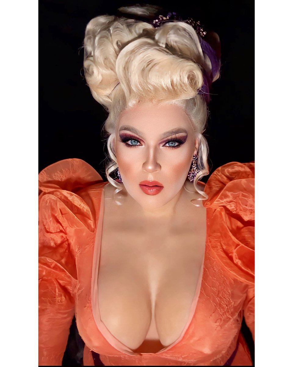 Kristannah_Drag's tweet photo. Serving Cunt. #drag #dragqueen https://t.co/lKFJm2fXkr