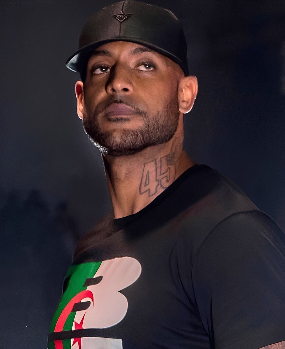 boobamedia1's tweet image. Un seul héros, le peuple. 🇩🇿🇩🇿🇩🇿