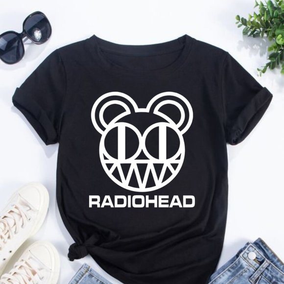 pat_uptagrafft's tweet photo. So good I had to share! Check out all the items I'm loving on @Poshmarkapp #poshmark #fashion #style #shopmycloset #gildan #currentelliott #coach: https://t.co/wnVB8QcxHg https://t.co/5rL7m1bQai