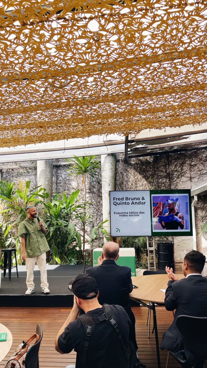 portalfredb's tweet photo. Fred no evento do Quinto Andar https://t.co/5bWGG85kzl