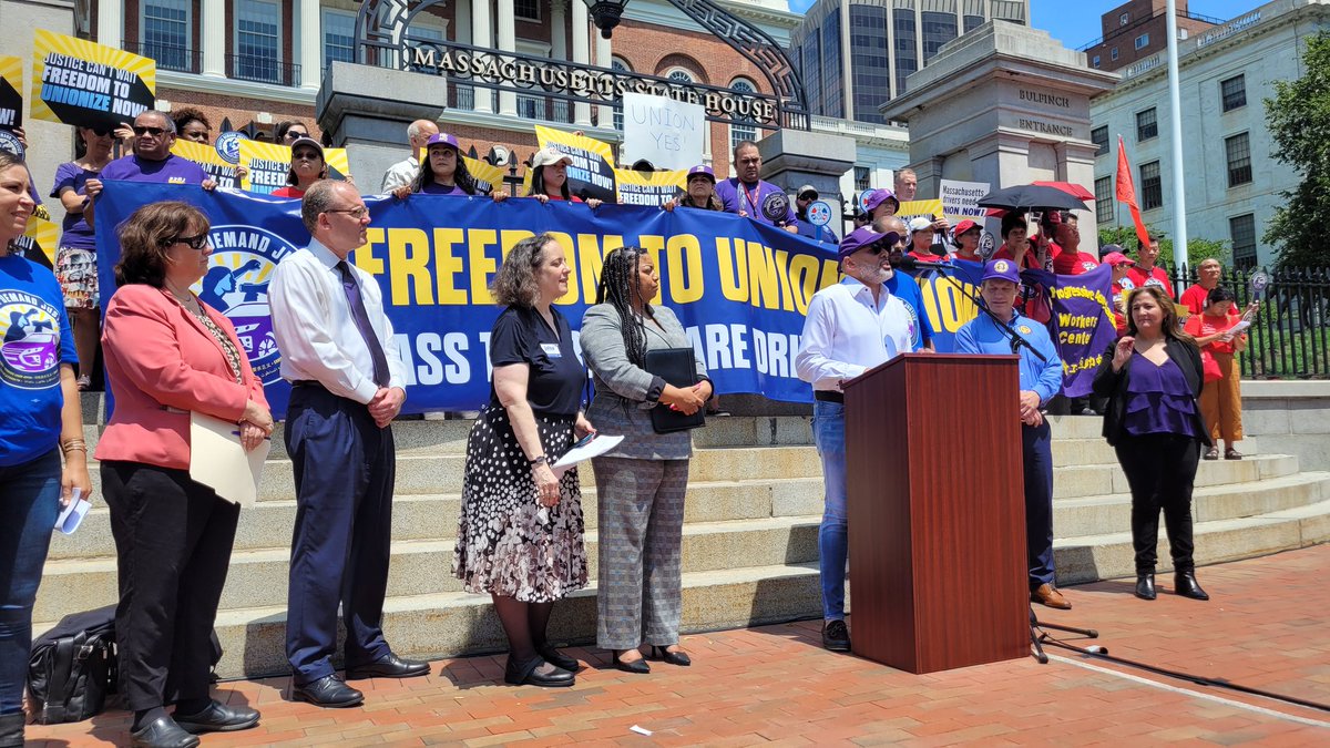 📢 Massachusetts rideshare drivers are getting paid BELOW minimum wage. 📢 Get almost no financial support in the event of an accident. 📢 Lack basic job protections. STOP THE EXPLOITATION. PASS THE RIDESHARE DRIVERS JUSTICE BILL NOW. #mapoli