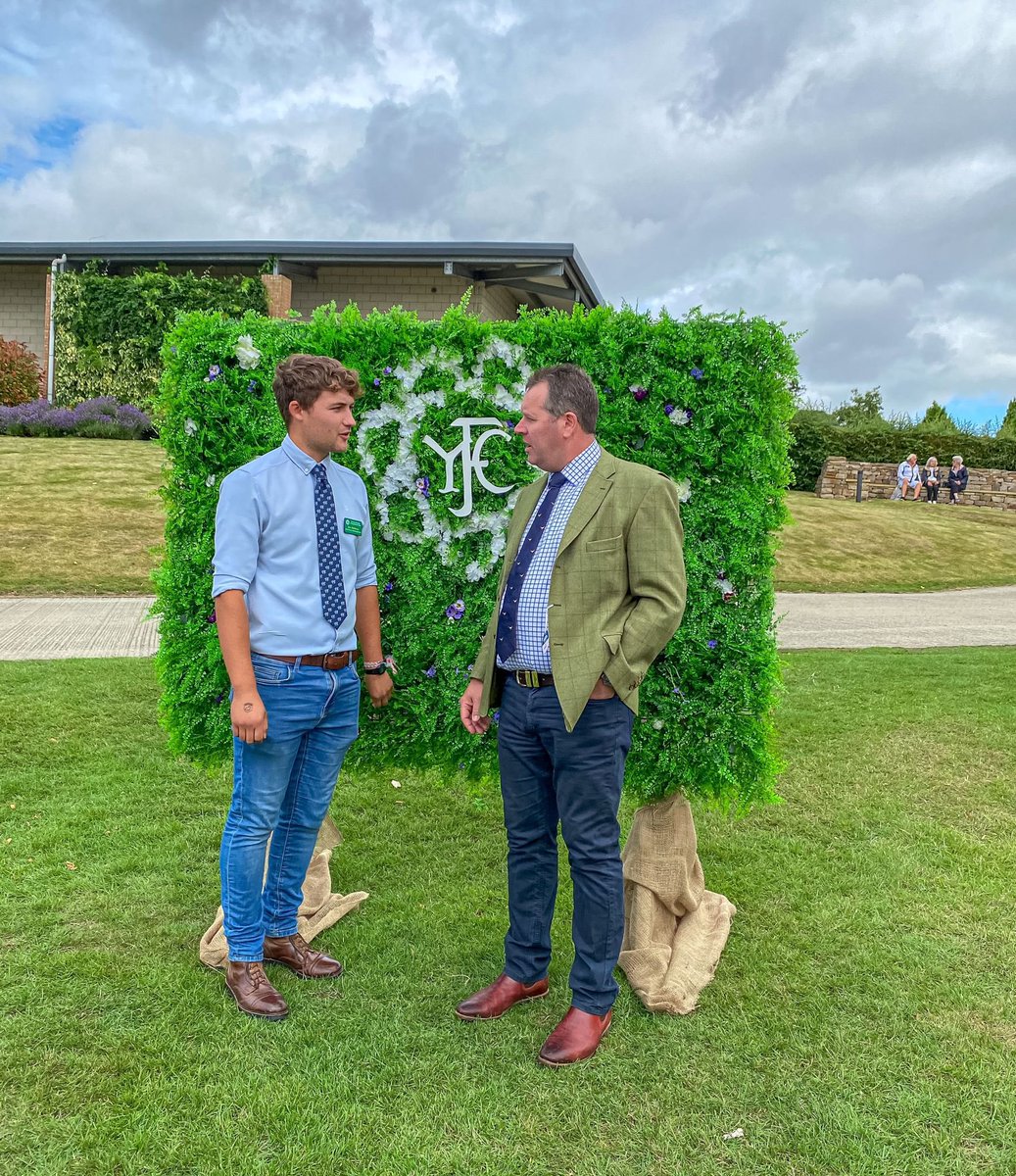Mark_Spencer's tweet image. The @greatyorkshow is a display of some of the very best of British agriculture.
 
Delighted to be here talking with the Yorkshire farming community.