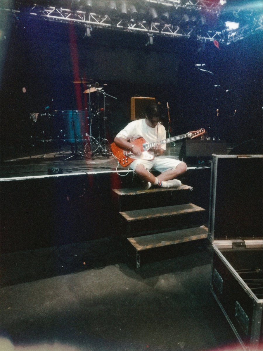 Glossy Clouds tweet media