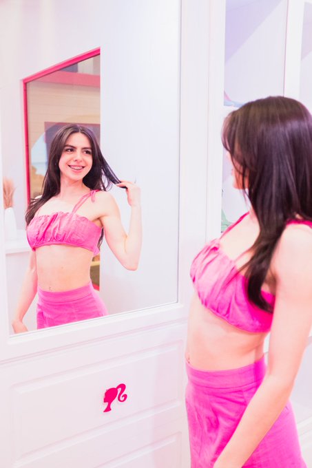 thinking gives you wrinkles 😌  #BarbieTheMovie #Barbie https://t.co/1bGPr3sHSm<a href="/tag/barbiethemovie"class="tags">#BarbieTheMovie</a><a href="/tag/barbie"class="tags"><span>#barbie</span></a>