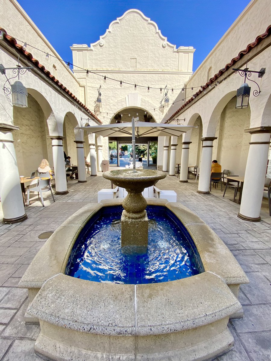 jowyang's tweet photo. Behold the *Fountain of Funding* in Palo Alto, they say if you drink from this you will receive a term sheet! 

Ok, no, don’t drink from it, but do visit @hanahaus Palo Alto, coworking, coffee spot, and event space. Numerous #AI startups call this home. https://t.co/9EEqvUKJAb