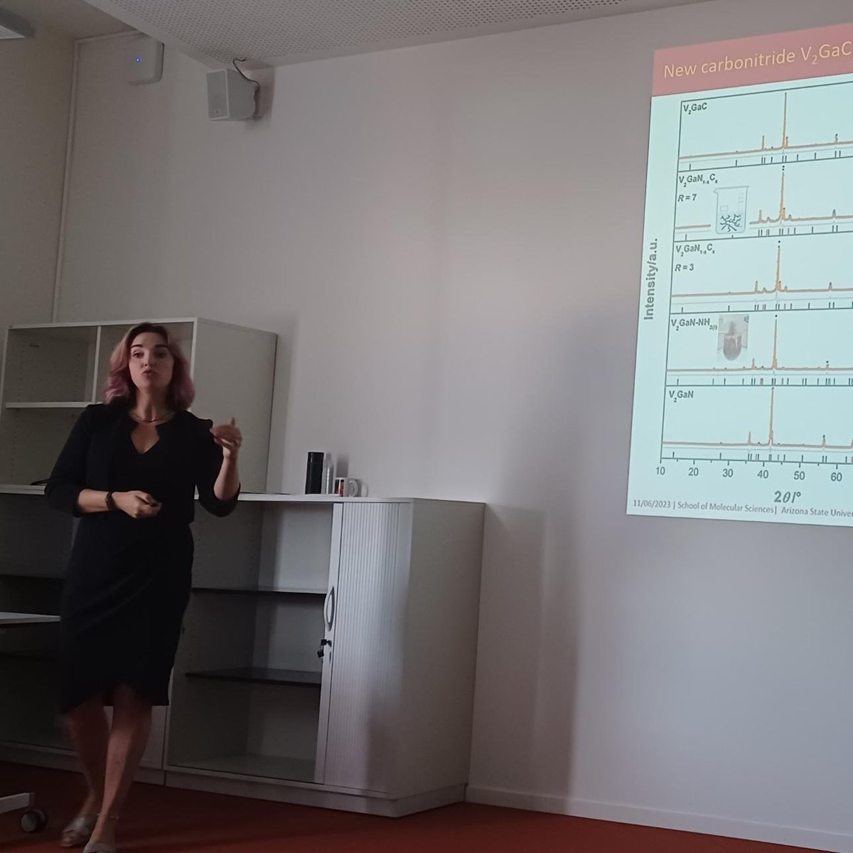 KoziejLab (@koziejlab) on Twitter photo Today we thank Prof. Christina Birkel <a href="/BirkelChristina/">Christina Birkel</a> for such an interesting talk about new 2D MXenes materials and their magnetic and catalytic properties. <a href="/CHyN_UniHam/">CHyN</a> <a href="/unihh/">Universität Hamburg</a> <a href="/harbor_unihh/">harbor_unihh</a> Today we thank Prof. Christina Birkel <a href="/BirkelChristina/">Christina Birkel</a> for such an interesting talk about new 2D MXenes materials and their magnetic and catalytic properties. <a href="/CHyN_UniHam/">CHyN</a> <a href="/unihh/">Universität Hamburg</a> <a href="/harbor_unihh/">harbor_unihh</a>