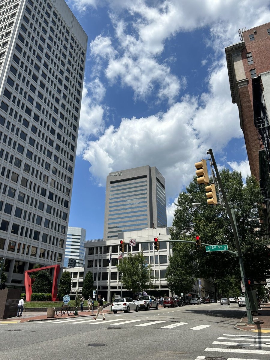 msglattfelder's tweet photo. Currently wishing I learned about the cafe on the third floor of the Truist building in downtown #RVa back in January. https://t.co/3Q8aoroiLw