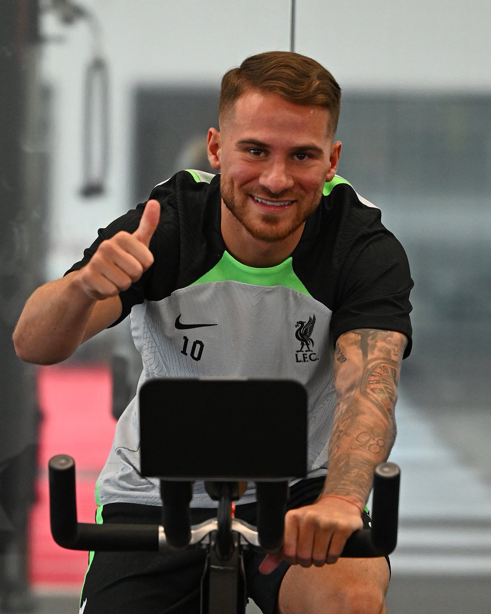 Liverpool FC tweet media