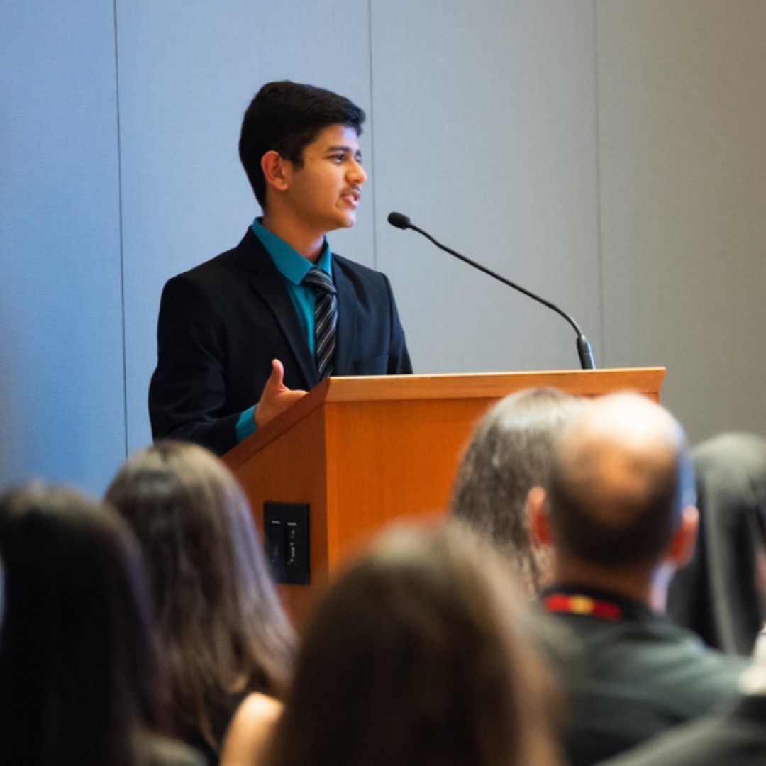 SVUDL's 2023 Moot Court Competition at DLA Piper engaged students, judges, and lawyers. It bridges the opportunity gap,  and broadens horizons. Students presented their case before esteemed judges, supported by volunteers and staff. Thank you everyone for the continued support!