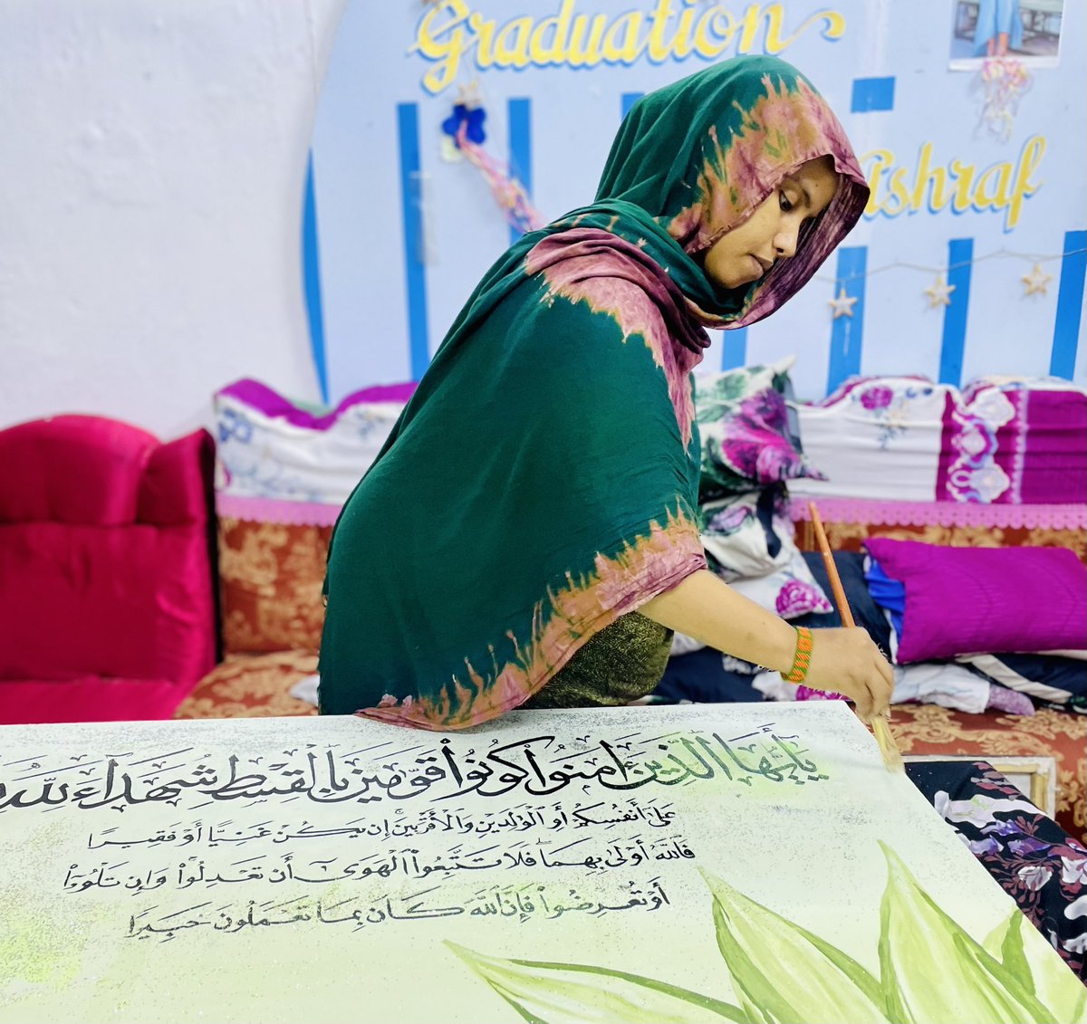 Sana_Artist's tweet photo. Hello friends! This is my first experience doing calligraphy with complete ayah (suratul nisa 135). Alxmdllh this is the result ✨ #Quran #somaliart #calligraphy https://t.co/kRfLmD0KDx