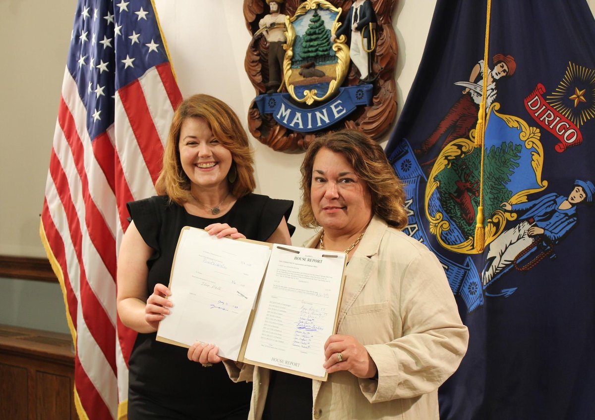 MattieforMaine's tweet photo. 🎉🎉🎉Paid Family and Medical Leave is signed into law with a historic budget bill!!🎉🎉🎉 I HAVE ALL THE FEELS!! #mepolitics https://t.co/arybifGltT