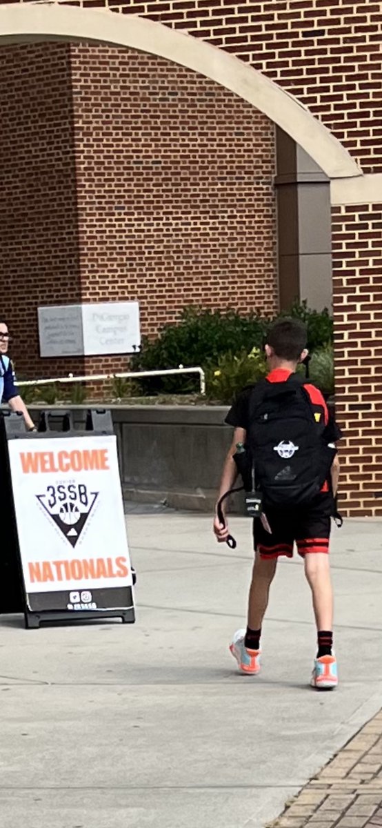 Tom Espinosa tweet media