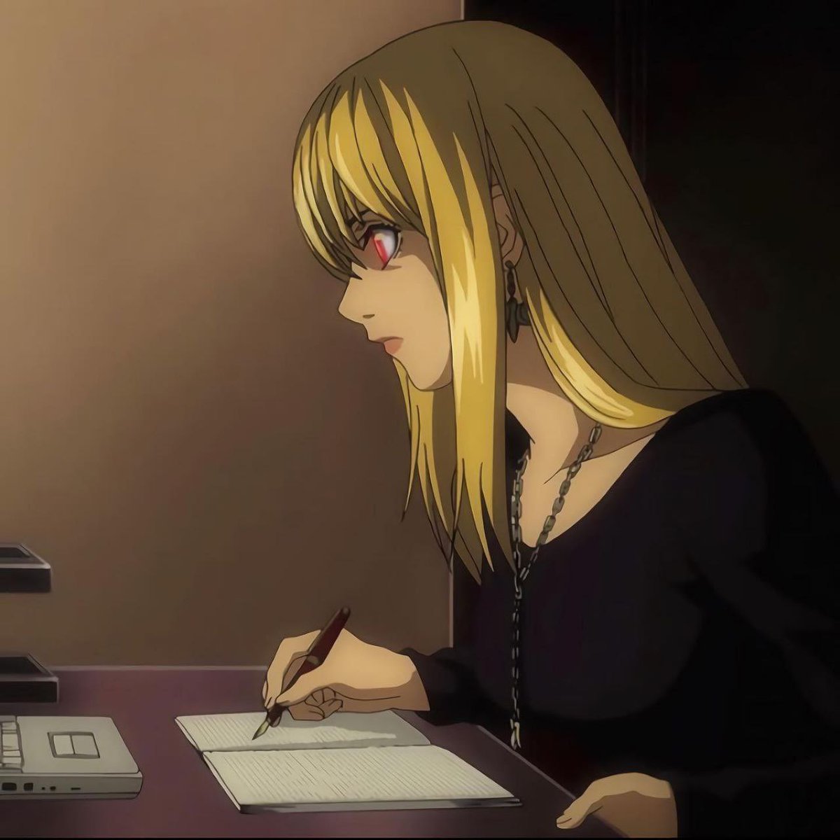nostalgiaa's tweet photo. misa amane https://t.co/mLvorJ1s3T