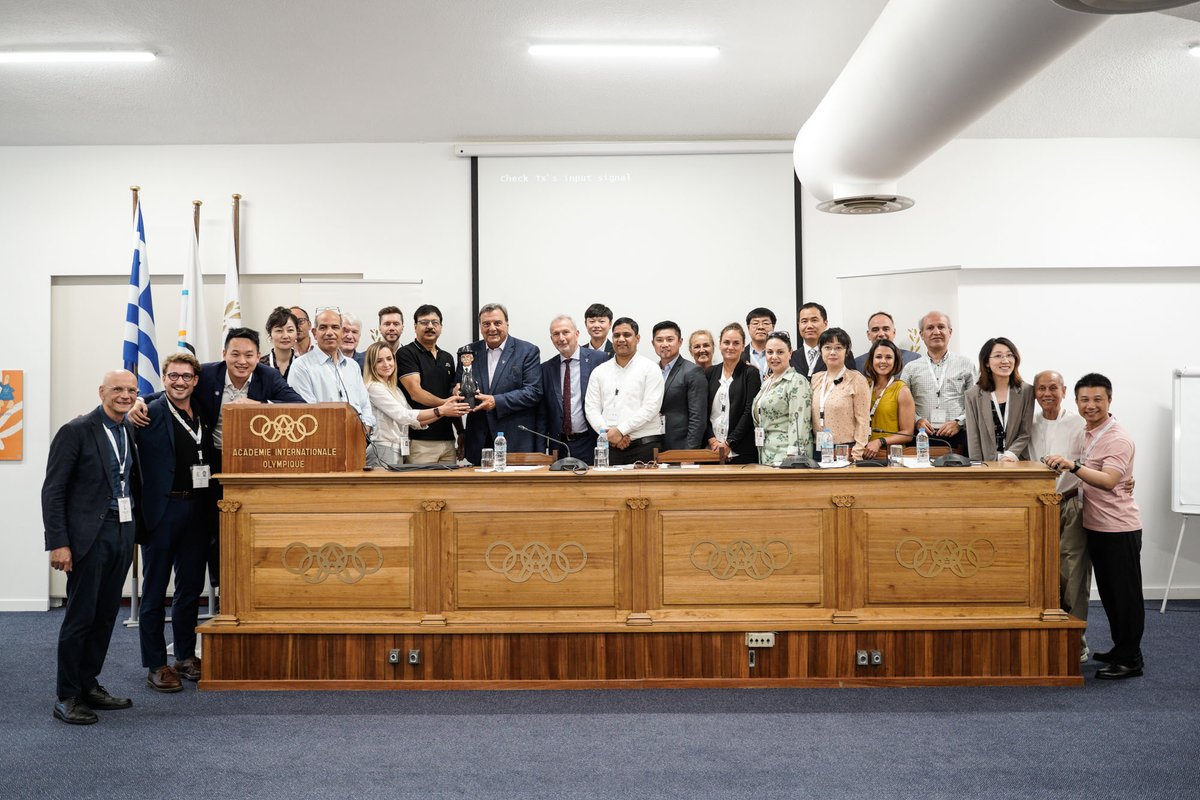 IOA_Official's tweet photo. Τhe IOA President Mr. Isidoros Kouvelos declared the closing of the works of the 14th International Session for Educators of Higher Institutes of Physical Education
#IOASessions
#PhysicalEducation
#InternationalOlympicAcademy
#IOA
#OlympicStudies https://t.co/XqjGfrlV0Z