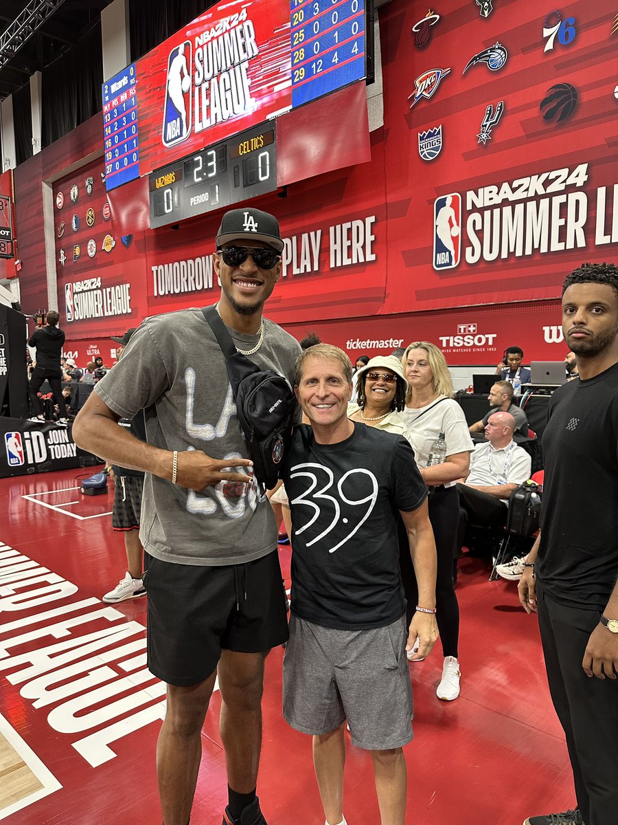 #ProHog @Dan_G33 at the @NBASummerLeague 👀