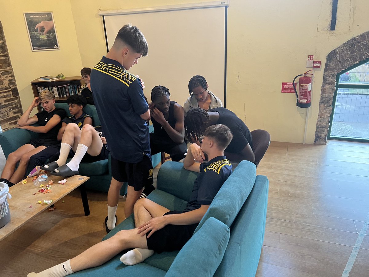 BAFCAcademy's tweet photo. Our u18’s enjoyed an amazing weekend trip to Devon.

2 fixtures
2 wins

Team bonding ✅
Cooking ✅
Team quiz ✅
Sing along ✅
Love Island on TV ❌🤣

To complete a great first week back to Pre season training.

Huge thanks to @AdventureOke @PAFCAcademy & @ECFC_Academy for being such amazing hosts.

⚽️🔥

#PreSeason 
#BrewersOnTour 
#Fearless
#Passionate
#Hardworking