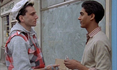 Come to see south London classic My Beautiful Laundrette, starring Daniel Day Lewis, penned by Hanif Kureishi and directed by Stephen Frears (phew!) IN south London. Sun 23rd July. deptfordcinema.org/new-events/lau…