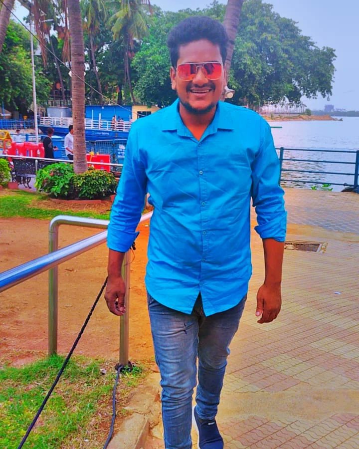 MdkashifrazaAap's tweet photo. तुम ढूंढते फिरोगे उजड़े रिश्तों में वफ़ा के ख़ज़ाने..
तुम मेरे बाद मेरे हमनामों का भी एहतराम करोगे!!
#politics #rajniti
#Mashallah #SUBHANALLAH
#Hyderabad #umri #umrikalan #photo #viral #viralreels #politics #rajniti #mohdkashifraza #AAPDelhi #aapup #hydrafacial #instagood https://t.co/PwoUm1Flmt