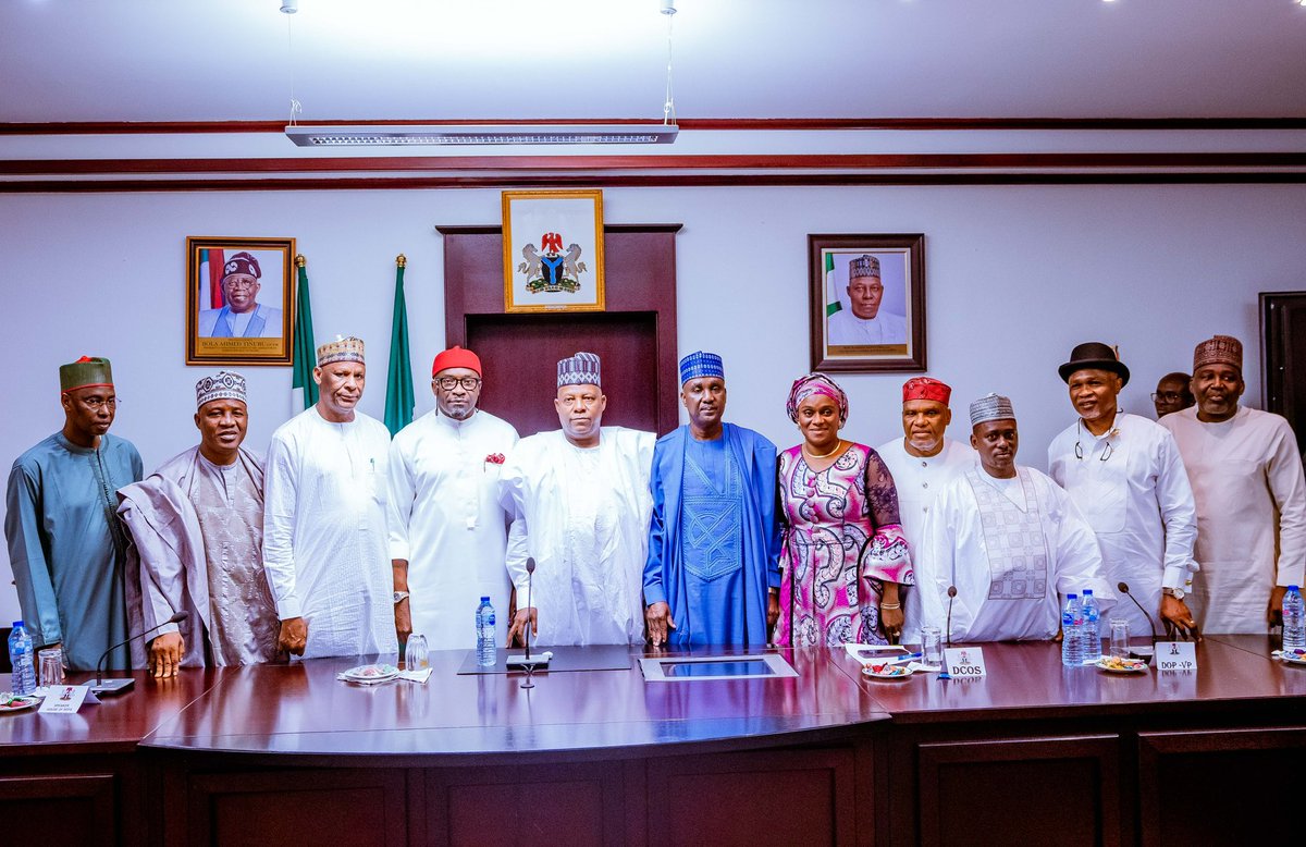 VP SHETTIMA SEEKS SUPPORT OF HOUSE SPEAKER, PRINCIPAL OFFICERS FOR TINUBU’S ADMINISTRATION

The state of affairs in Nigeria requires the cooperation of all citizens irrespective of differences in political affiliations or religious persuasions, tribal and sectional backgrounds to