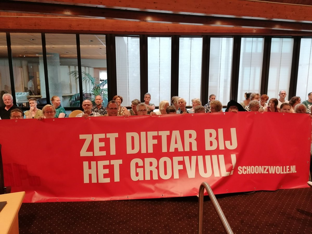 De raadzaal zit propvol! De boodschap is duidelijk. #zgr #zwolle #diftar #diftarzwolle