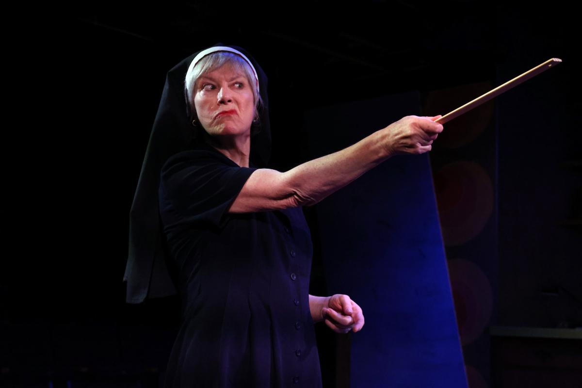 "This captivating play...unveils who the true hero was behind the home pregnancy test. Or to be more precise–the heroine."-P. Roberts. #PREDICTOR playing thru 7/23. TICKETS: capstage.org. 📸: Charr Crail. conta.cc/3D7gBe7 | #capstage #sactheatre #sac365 #explor
