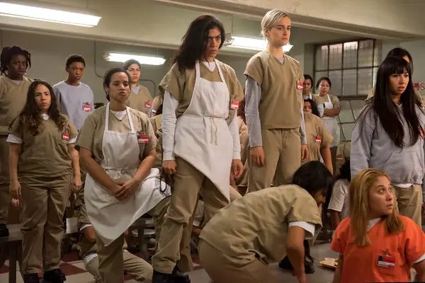 paulsondarling's tweet photo. Happy 10 years #OITNB

This show has changed my life! 
This cast presented social themes in a fantastic and empathetic way.
This cast full of strong and beautiful women played their role magnificent.  
Thanks for everything orange is the new black! 🍊🖤 https://t.co/Pnn7QtQsVj