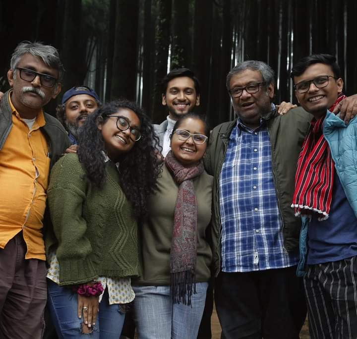 WBBoxOffice's tweet photo. SHOOTING WRAPPED for #AshukhBishukh, directed by #KaushikGanguly starring #AnkushHazra, #IshaaSaha, #ParambrataChattopadhyay, #SayaniGupta under the banner of #ShadowFilms https://t.co/57t6BZgehc