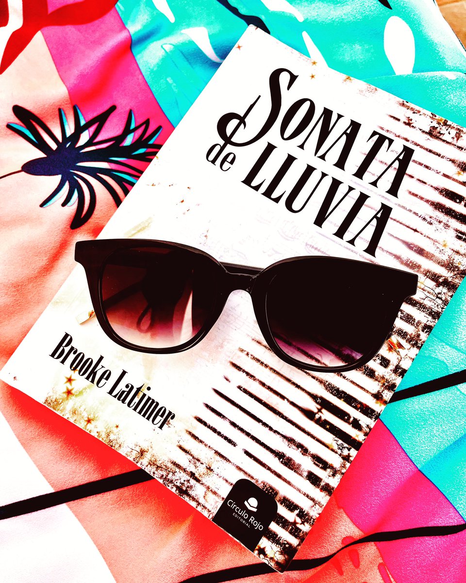 Hacia mucho que no disfrutaba tanto una lectura. Muy recomendable, te atrapa y te engancha llena de referencias musicales que te van guiando en la trama. Llena de sorpresas en sus referencias. #lecturadeverano
#lecturarecomendada
#brookelatimer
#sonatadelluvia