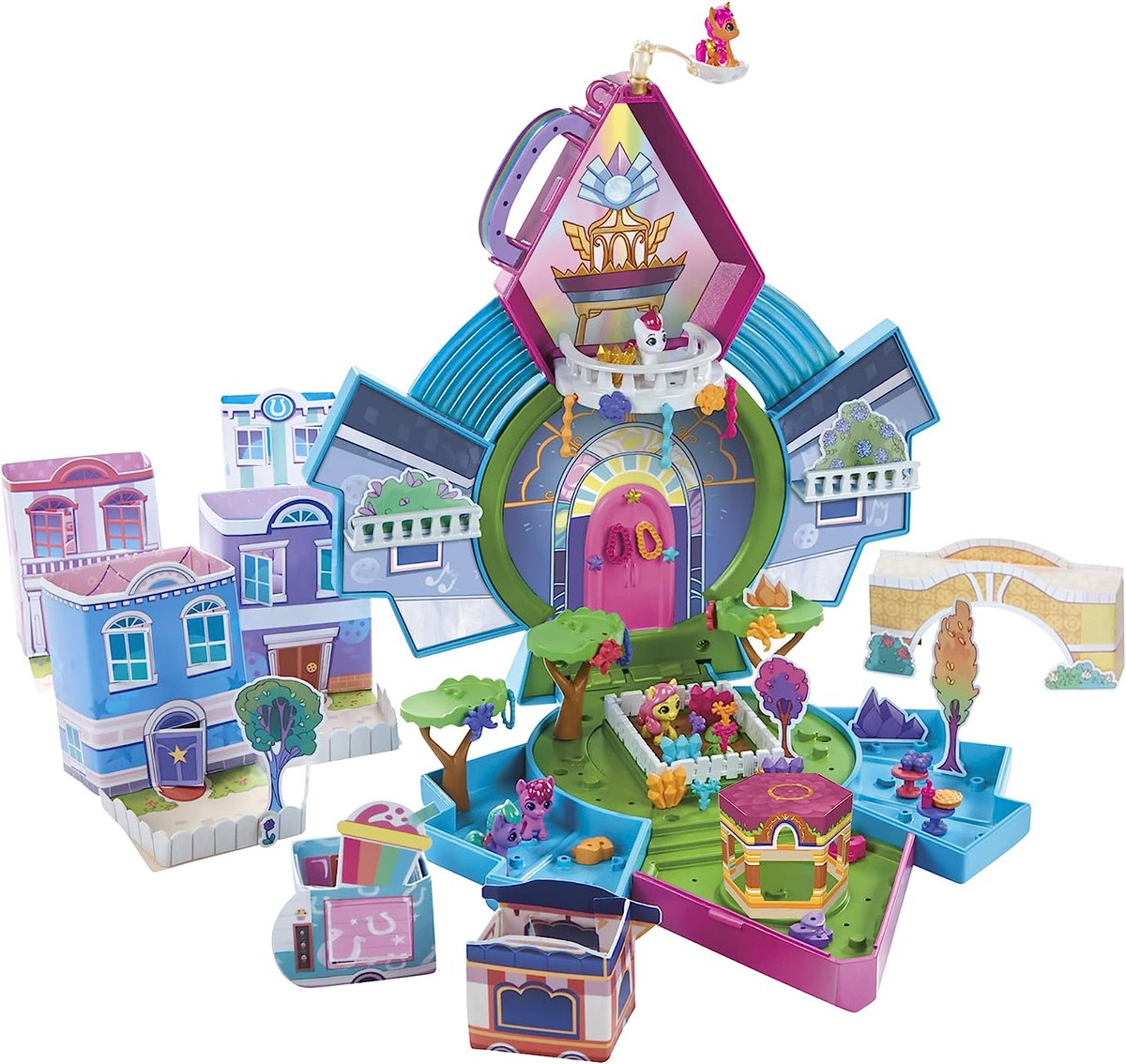 Amazon Prime Day deals are here! There are quite a few recent #MLP sets on offer, including Mini World Magic (-48%), Musical Mane Melody (-58%) and more G4/G5 sets: amzn.to/3pICL3u (affiliate link)