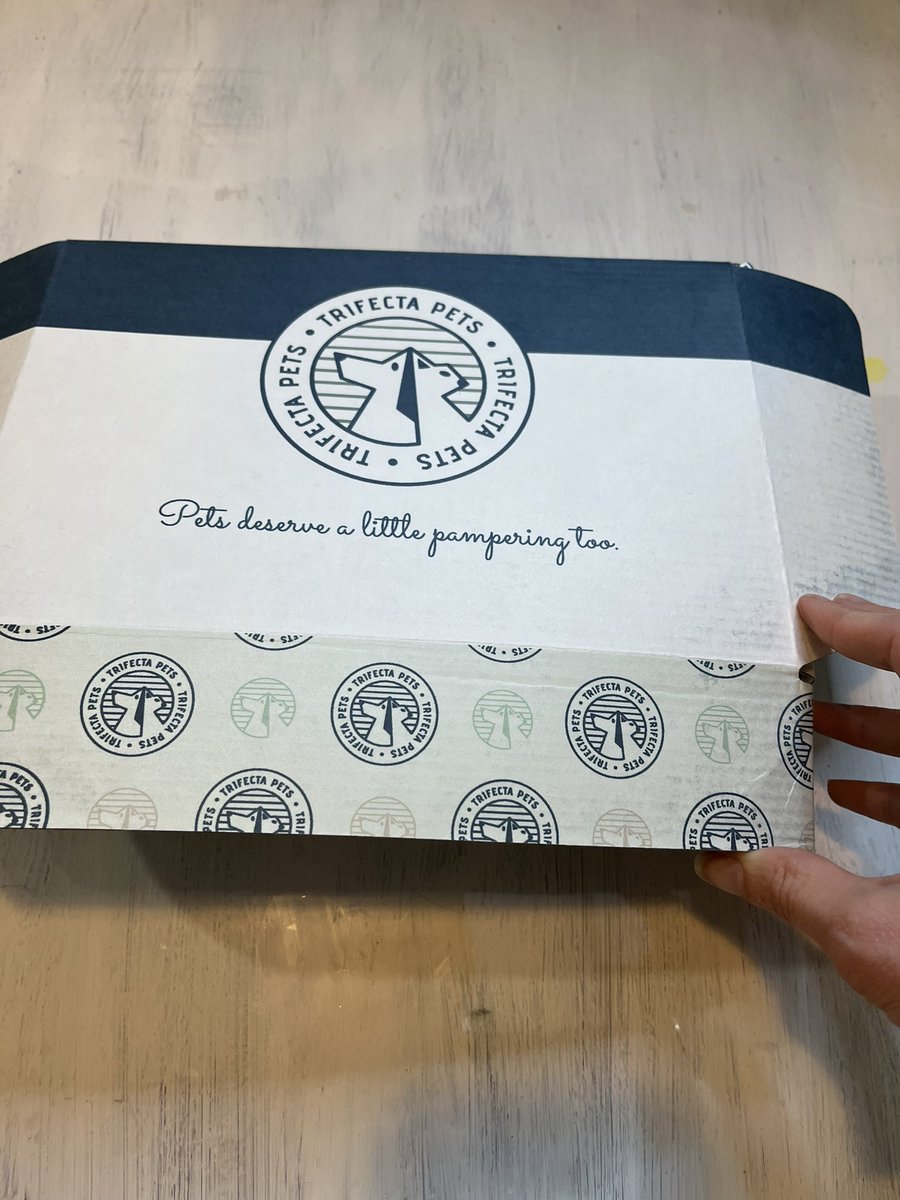 TRIFECTAPETS's tweet image. Who needs Amazon?! Trifecta Pets is offering their own discount  for a product not offered on Amazon.
Enter sale40 to receive 40% off your purchase!