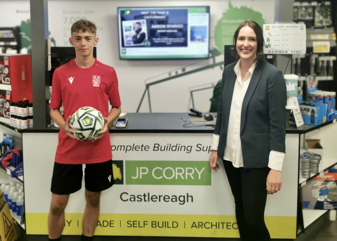 📝 𝗣𝗹𝗮𝘆𝗲𝗿 𝗦𝗽𝗼𝗻𝘀𝗼𝗿𝘀𝗵𝗶𝗽 Thank you to @JPCorry_Ireland (Castlereagh Rd Branch) for their sponsorship of Jack Watson from our Premier Squad. ⚫️⚪️🔴