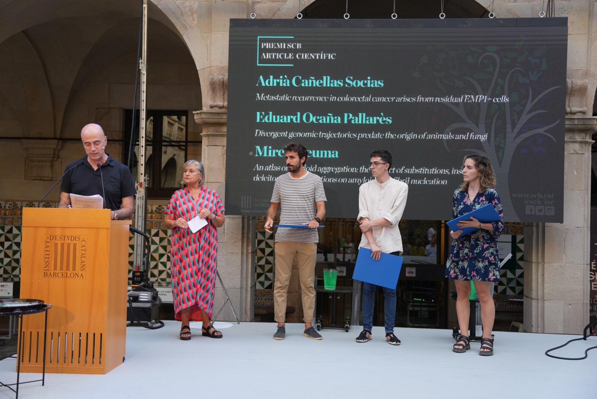 🏆<a href="/adriacanyellas/">Adrià Cañellas Socias</a>, investigador a l'<a href="/IRBBarcelona/">IRB Barcelona</a>, ha rebut el #PremiSCB2023 a l’#ArticleCientífic pel treball “Metastatic recurrence in colorectal cancer arises from residual EMP1+ cells”, publicat a la revista científica <a href="/Nature/">nature</a>

#NitBio2023 #PremisSCB2023