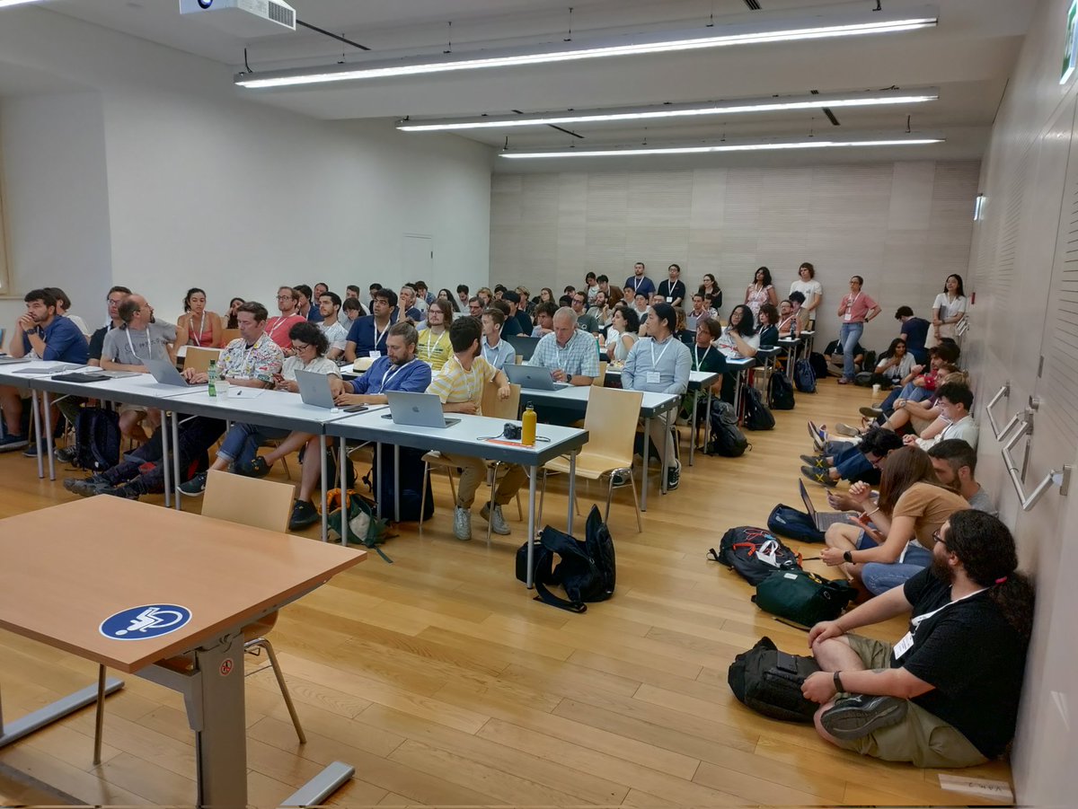 iacopoiacopini's tweet photo. A huge thanks to all the speakers, co-organizers, and attendees of #netsci2023 that made #TopoNets23 so great this year! https://t.co/G0d47J9Q9k