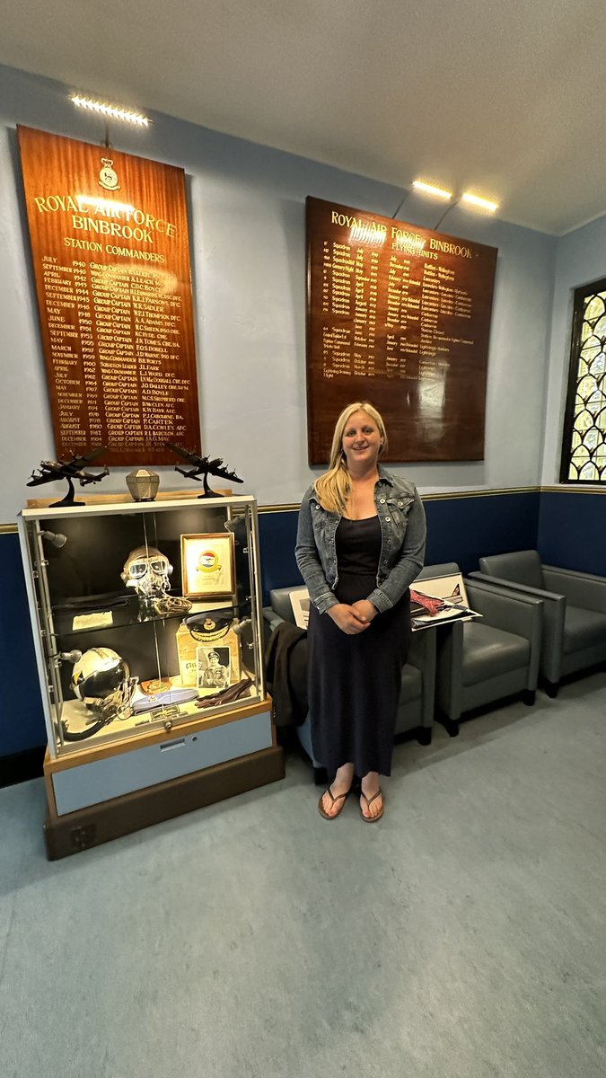 Claire Hartley tweet media