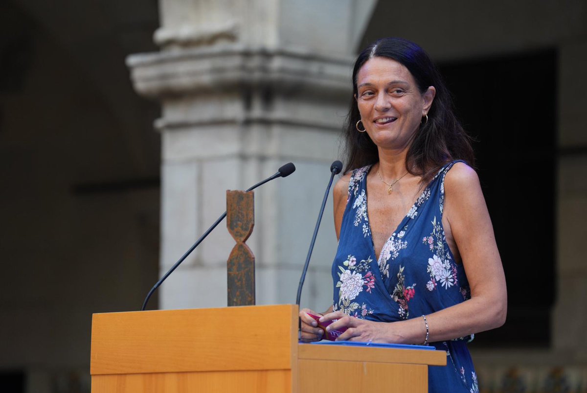 SCB_iec's tweet image. 🏆 Berta Feliu, de l’@EscolaFMTE de Barcelona, ha rebut el #PremiSCB2023 al #TreballRecercaBatxillerat, pel projecte “De la resistència als antibiòtics en enterobacteris del carrer”

#NitBio2023 #PremisSCB2023